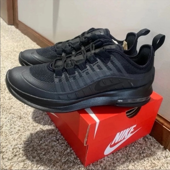 New, never worn all black Nike air axis - Picture 3 of 3